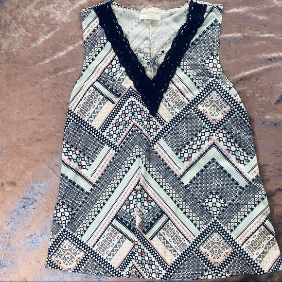 Bobbie Brooks Trapeze Geometric Tank Top Small - Picture 2 of 6